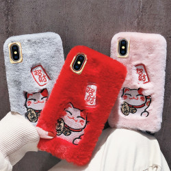 iPhone招财猫刺绣毛绒手机壳
