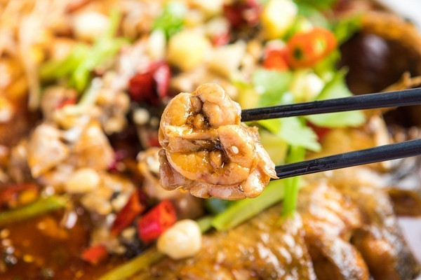 吃货福利：川菜店来袭！蛙嫩鱼鲜，吃出幸福感！上海梧桐一巷中餐厅3人套餐