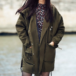 波司登 BOSIDENG 波司登 B70132130 女士羽绒服