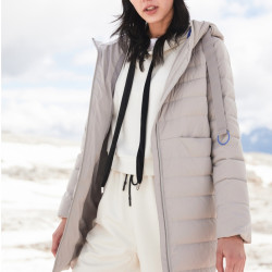 波司登 BOSIDENG 波司登 B80132024 女款中长款羽绒服