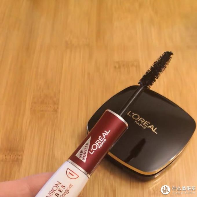 巴黎欧莱雅睫毛膏/睫毛滋养液