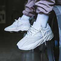 限尺码：adidas 阿迪达斯 YEEZY BOOST 700 EG7596 男子运动休闲鞋