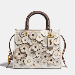 17:40购买渠道coach美国官网去购买精致立体花朵,浪漫可爱款式~coach