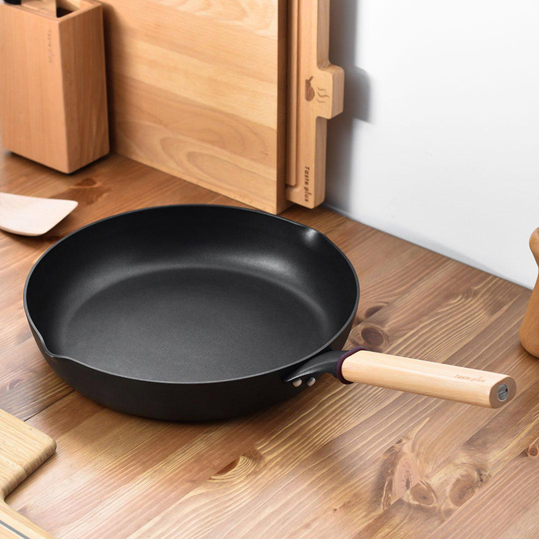 悦味30cm不粘煎锅