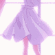 优柔寡断神秘紫：淡紫的长裙+蓬松的头发，一种神仙色的碰撞