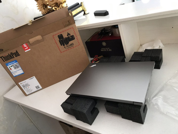 还行吧屏幕看着好小啊，打开没电了