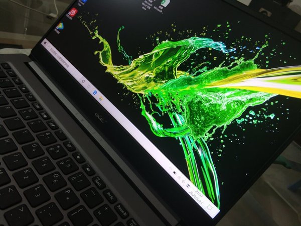 小巧精致,用起来感觉比我的iPad好些,