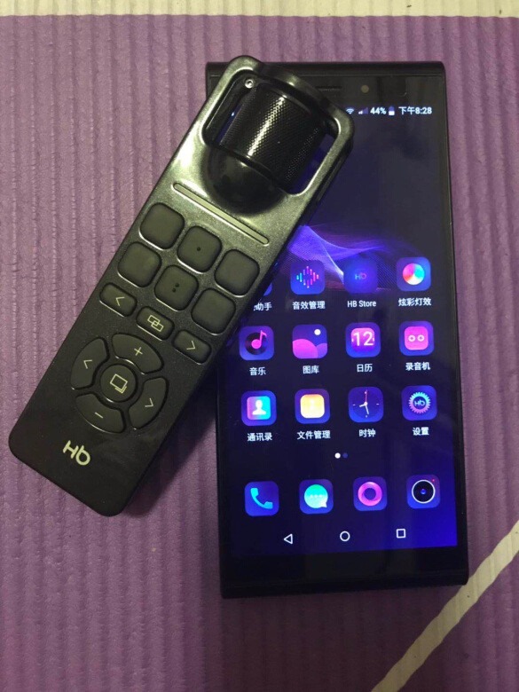 操作便捷，待机时间很长，图像清晰，直播效