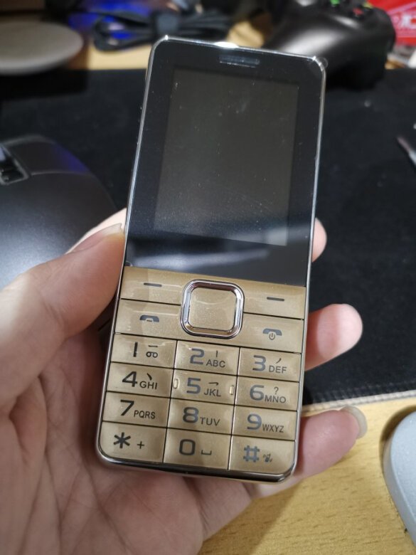 中兴的品牌还是可以的，手机非常不错，功能