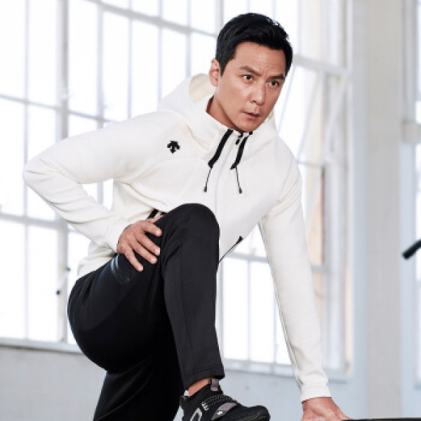 descente迪桑特 吴彦祖同款 zero style 男子针织训练外套 d8331tkt62