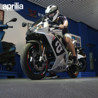 aprilia 阿普利亚 GPR150 赛道跑车限量版