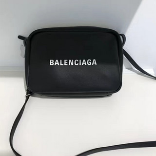 BALENCIAGA 巴黎世家 Everyday 女士斜挎相机包 亮粉色