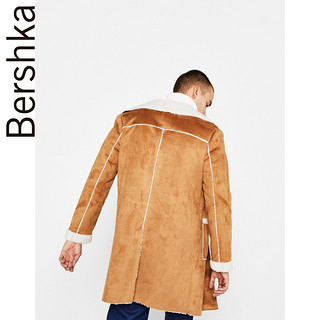 Bershka 巴适卡  06560111730 男士仿鹿皮羊羔毛中长款外套