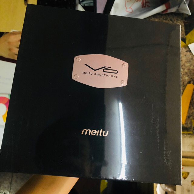 手机5.5寸大方得体，包装盒奢华高贵，最