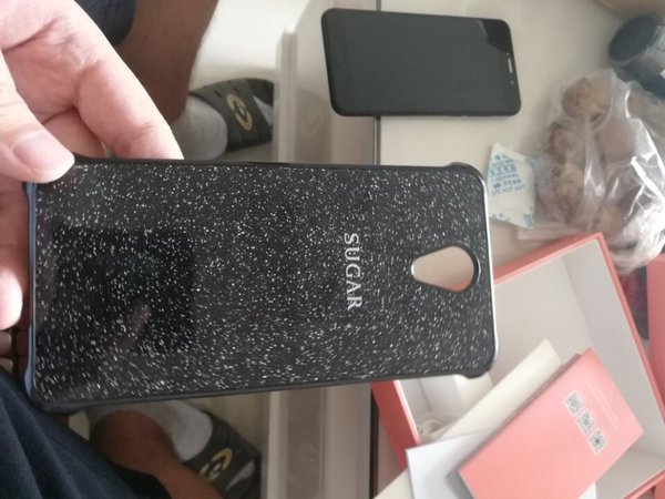 手机外观精美，较轻操作简单，适合老年人群