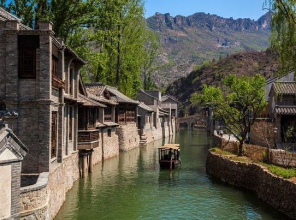 古北水镇望京楼酒店 望京楼高级大床房2晚 含早+古北水镇门票2张+日游司马台长城门票2张+游船半程拼船票2人