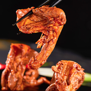 江湖铺子麻辣鸭锁骨150g