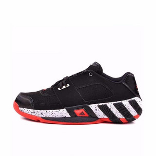 adidas 阿迪达斯 Regulate 篮球鞋