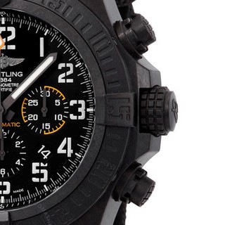 BREITLING 百年灵 Avenger Hurricane 复仇者飓风 XB0170E4-BF29-100W.M 男士机械腕表