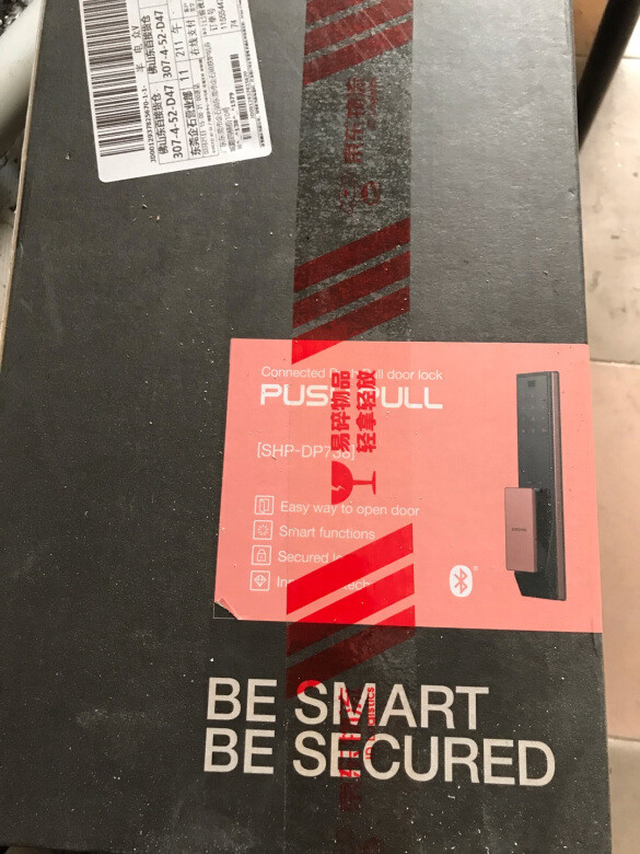 
产品外观很美，颜色超好看，材质十分好。