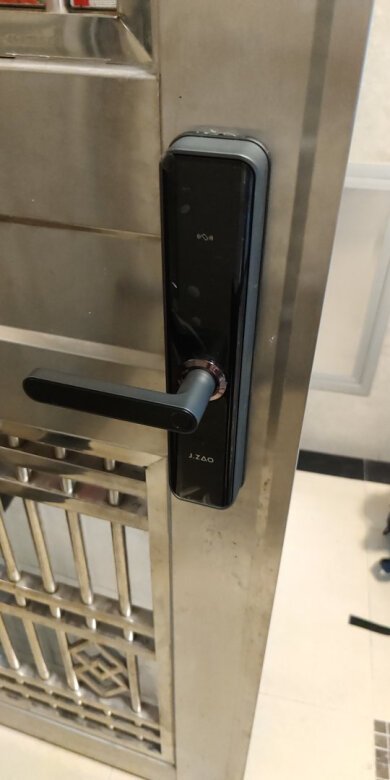 外形外观：很酷灵敏程度：一触即开材质工艺