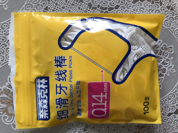东西不错,这款牙线棒整体材质,设计理念,
