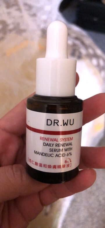 适合肤质：混合性肌膚適用保湿程度：需加強