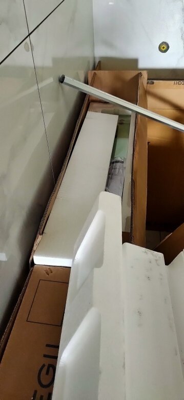 东西非常好看，和介绍图片颜色无色差，铝合