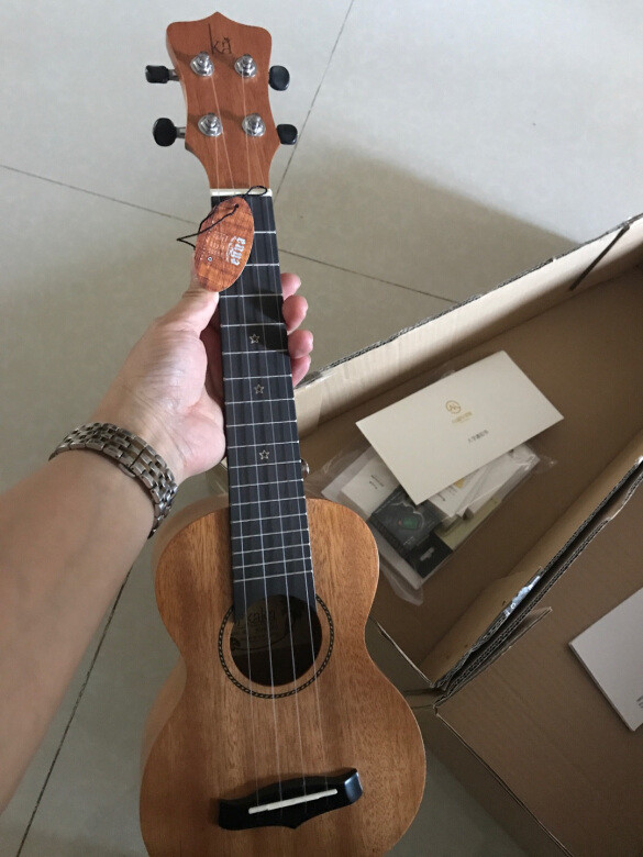 
声音音质：还可以吧实物颜色：感觉不错尺