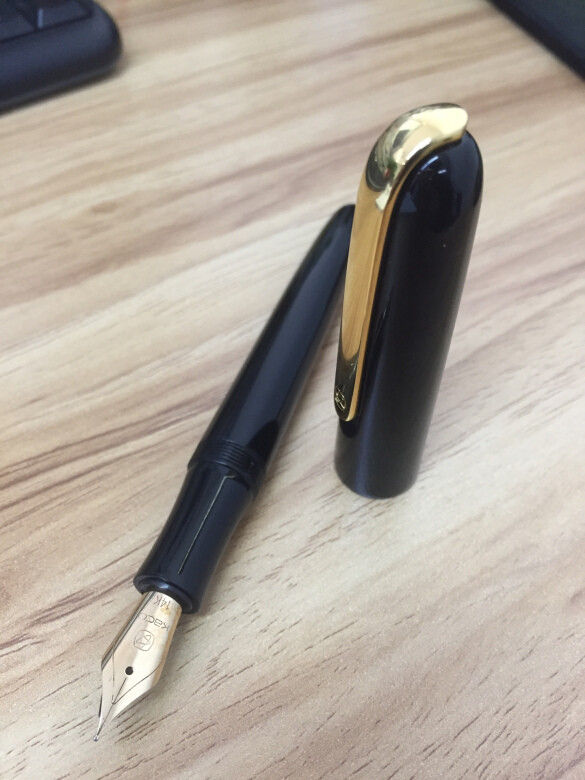 做工质感：高档字迹粗细：比较粗顺滑程度：