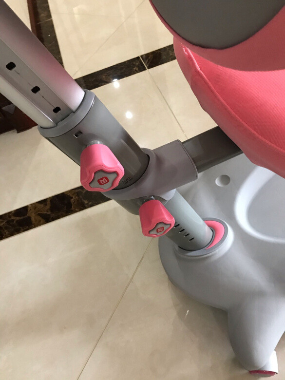 
材质质感：非常有质感，质量很好！是否正
