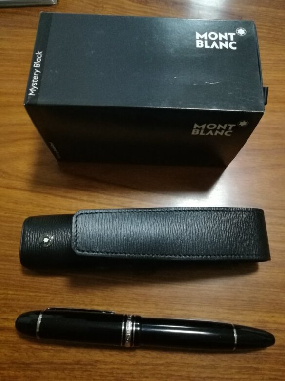 笔不错，很大气，书写顺滑，出水量酷爽。