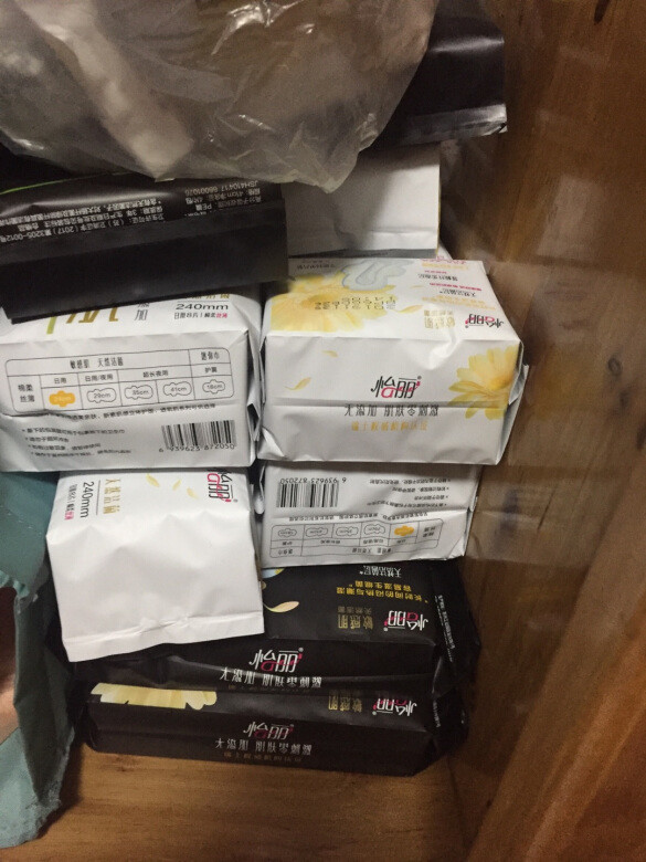 一直用这个，很舒服，尤其是夜用的，相当不
