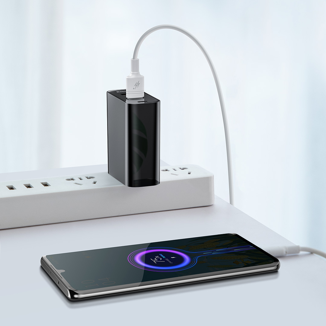 baseus 倍思 飞速 bs-ch910 type-c usb三口 充电器 60w