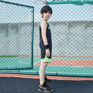 鸿星尔克(ERKE)童装男童篮球运动背心短裤套装无袖个性印花透气休闲两件套 JDTZ1921069 正黑 160