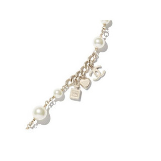 CHANEL 香奈儿女饰品项链简约吊坠人造珍珠镶嵌金属材质长款