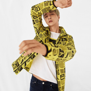 商品张艺兴同款ck jeans 2020春夏款 男装logo立领单夹克外套j314058