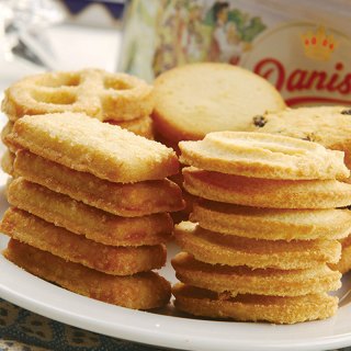 印尼进口danisa皇冠丹麦黄油曲奇饼干食品90g办公室休闲零食