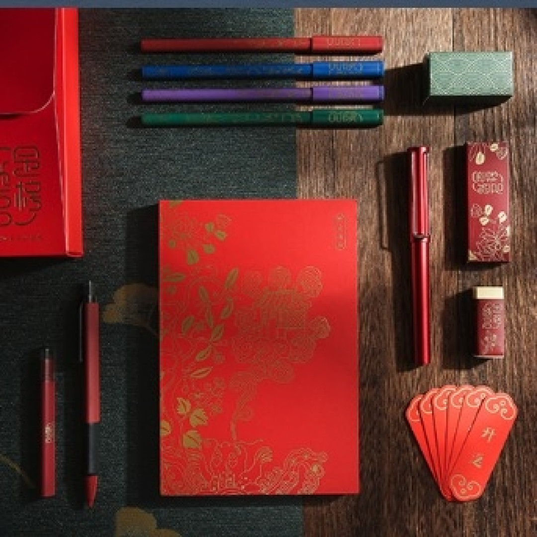 “爱心文具包”助力高考，你只管乘风破浪，我们为你保驾护航！