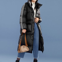 太平鸟黑色羽绒服女中长款过膝chao轻2019冬季新款爆款亮面3M反光