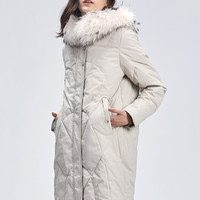 雪中飞 SNOWFLYING2020新品保暖连帽纯色时尚反季大毛领羽绒服女中长妈妈款