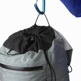 始祖鸟（ARC’TERYX）男士背包双肩包旅行包运动登山包ARC00X1 Beacon Reg