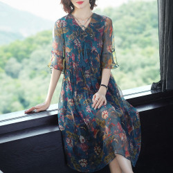 仿真丝桑蚕丝连衣裙女夏季新款高档喇叭袖法式小众碎花裙子
