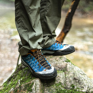 SCARPA 户外鞋男鞋 zen禅轻量版 GTX防水 春夏抓地登山鞋 缓震低帮徒步鞋 黑拼橙 43