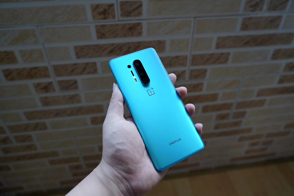 一加 OnePlus 8 Pro丨面面俱到的屏幕机皇