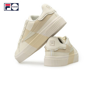 FILA FUSION 斐乐官方 女子板鞋 2020秋新款增高休闲小白鞋 T12W034301F 微白/珍珠色-SS 36.5