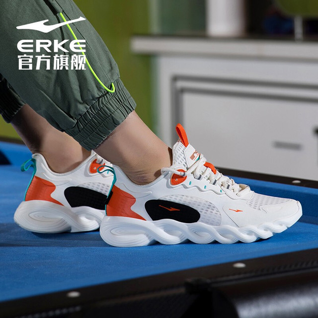 ERKE 鸿星尔克复古时尚跑步鞋11120214206 跑鞋橡芽白/橙红色41