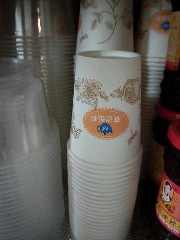 一直用美丽雅的纸杯，容量够，也很好，没啥