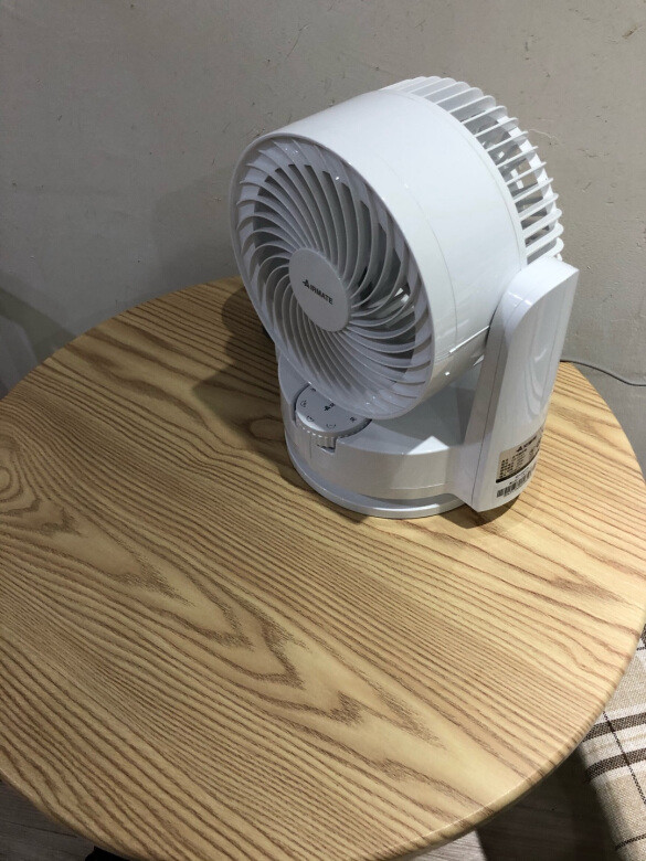 很好非常满意，小小的风力却很大，又不占空