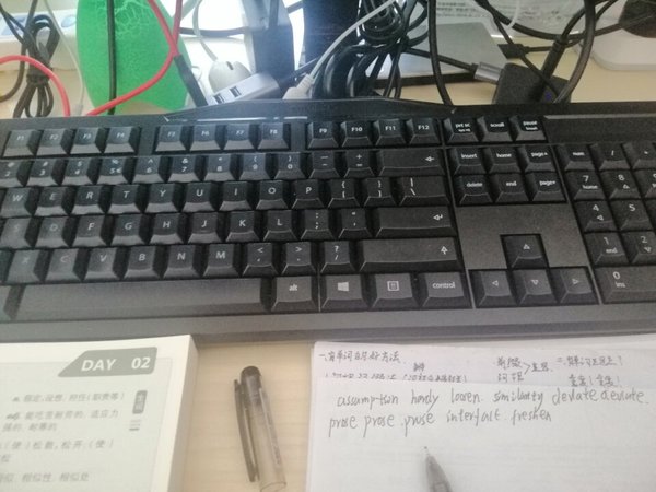耐用度：非常耐用，舒适度：按键舒适，操作